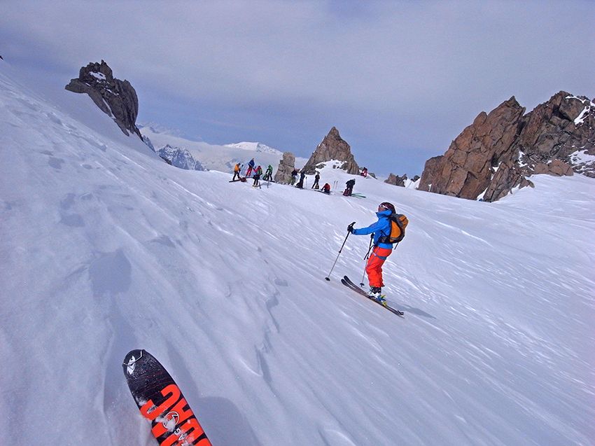 Dépeautage au col du Pissoir – Au fond le Mt Blanc des Dames notre célèbre Buet